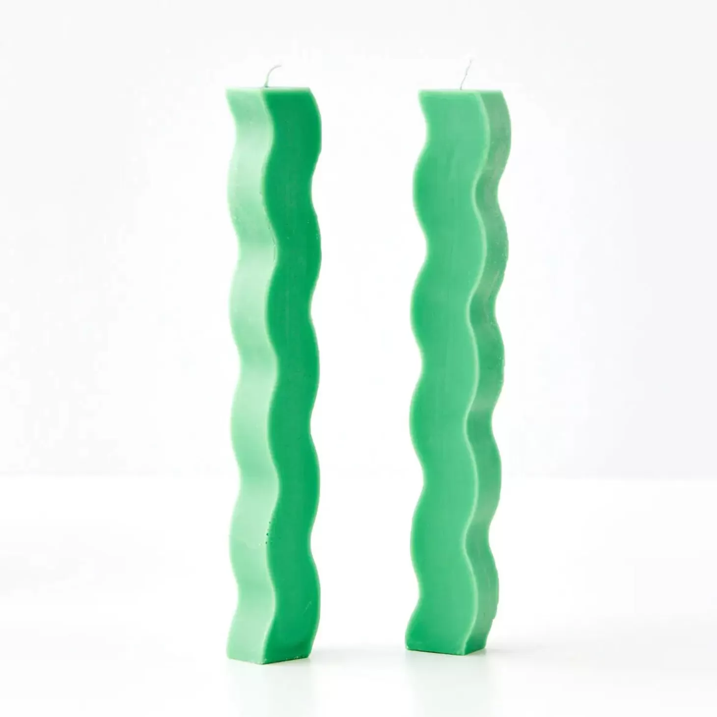 New GigiandTom Wavy Taper Candle Green 2 Pack